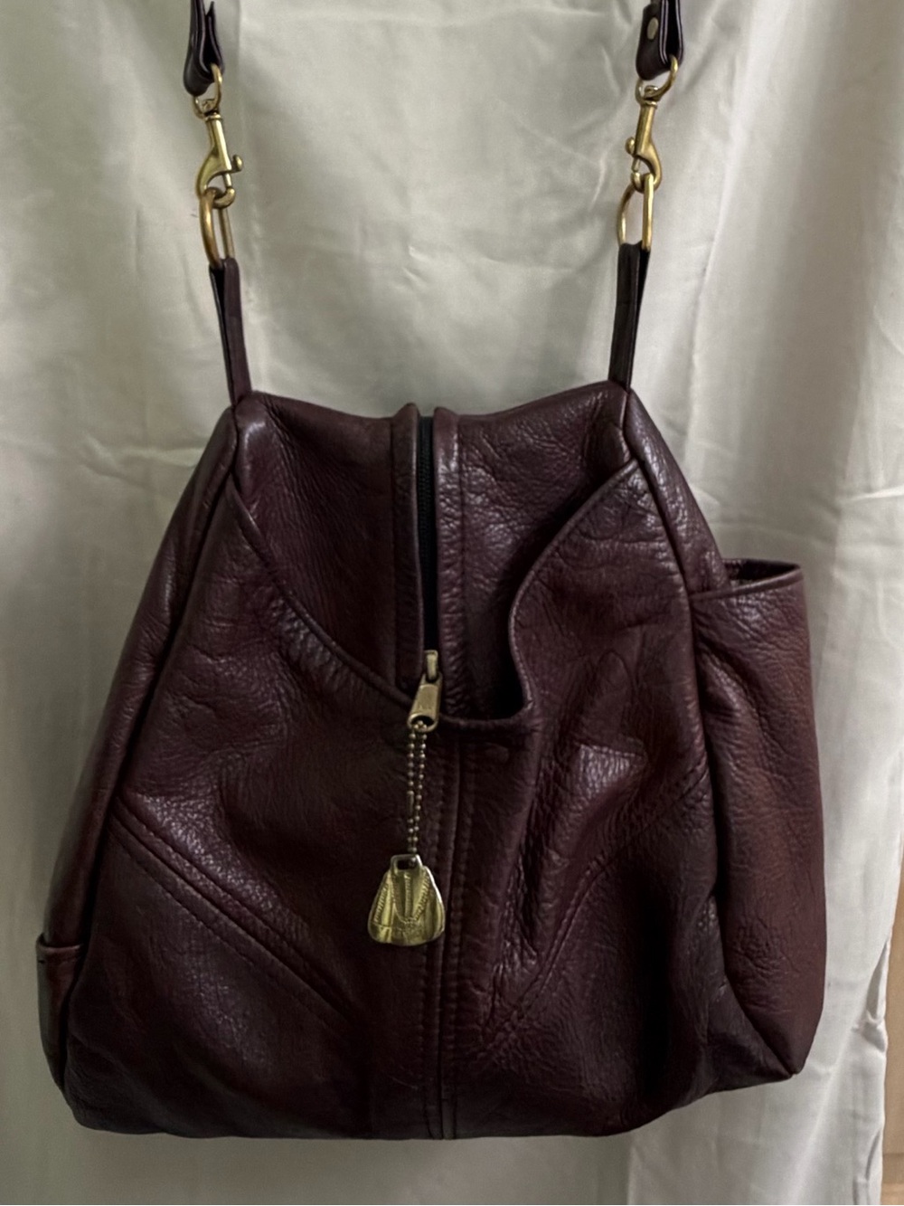 Victoria Leather Burgundy Pebbled Leather Crossbody/Shoulder Bag